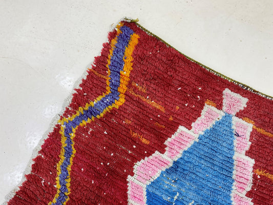 Tapis de couloir marocain vintage 4x9, tapis de décoration berbère unique.