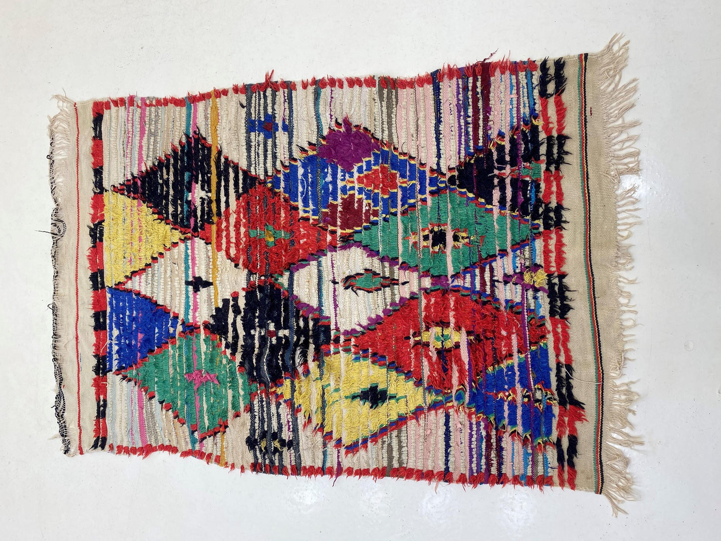 4x6 Moroccan Dimond Vintage Area rug.
