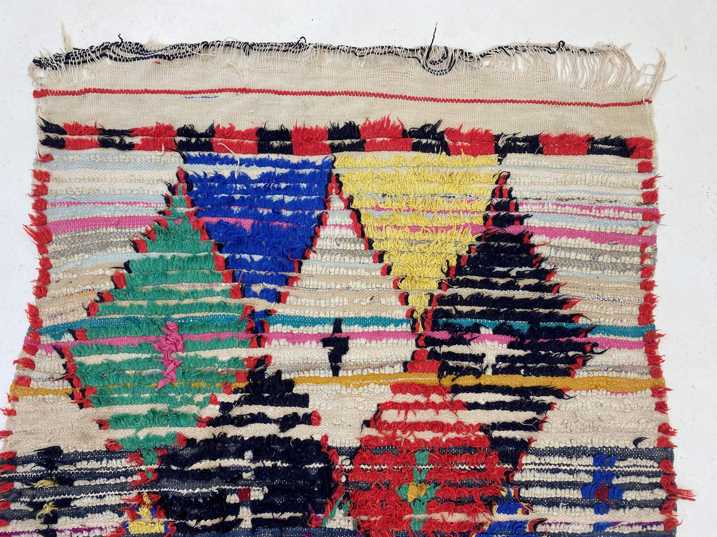 4x6 Moroccan Dimond Vintage Area rug.
