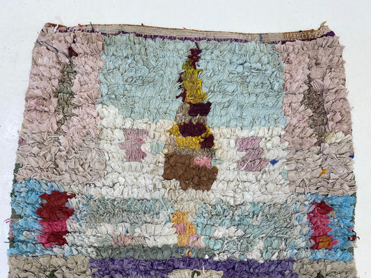 Tapis de couloir berbère unique 2,5 x 7, tapis de couloir vintage marocain.