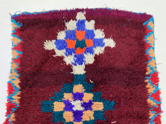 Tapis marocain 2,5 x 6, décoration d'intérieur vintage colorée.