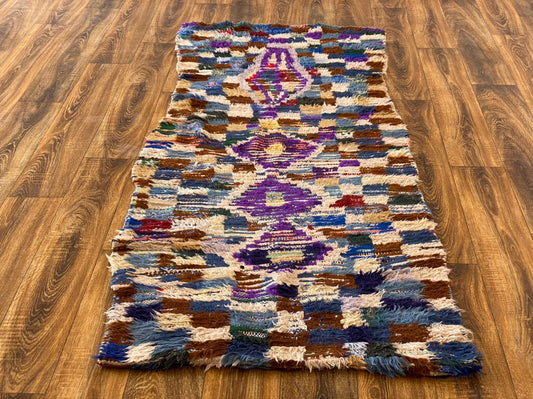 Tapis de couloir berbère marocain à carreaux étroits 3x7.