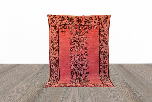vintage Moroccan Berber rug 4x6 ft.