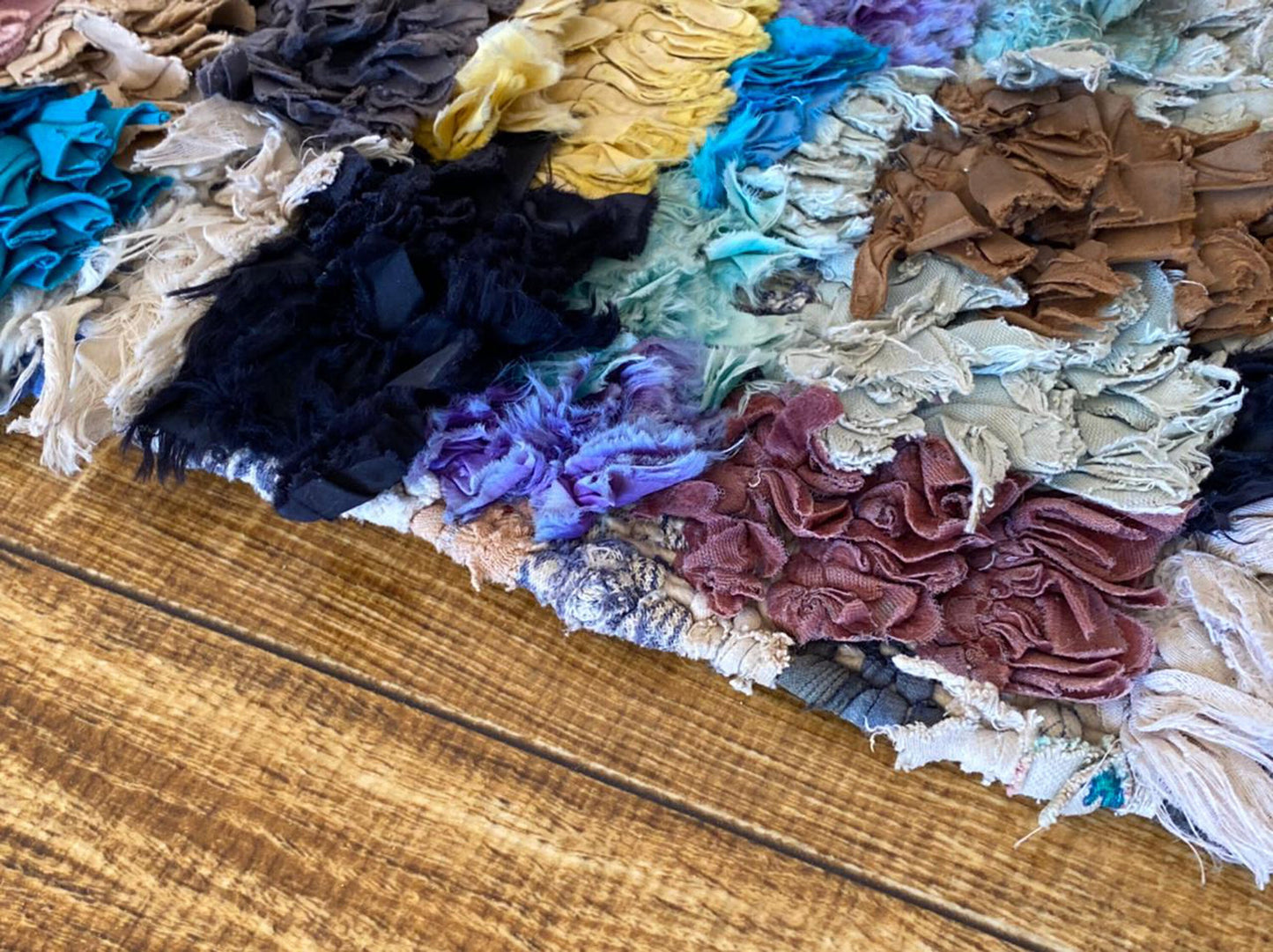 2x6 ft Boucherouite Moroccan small area rug.