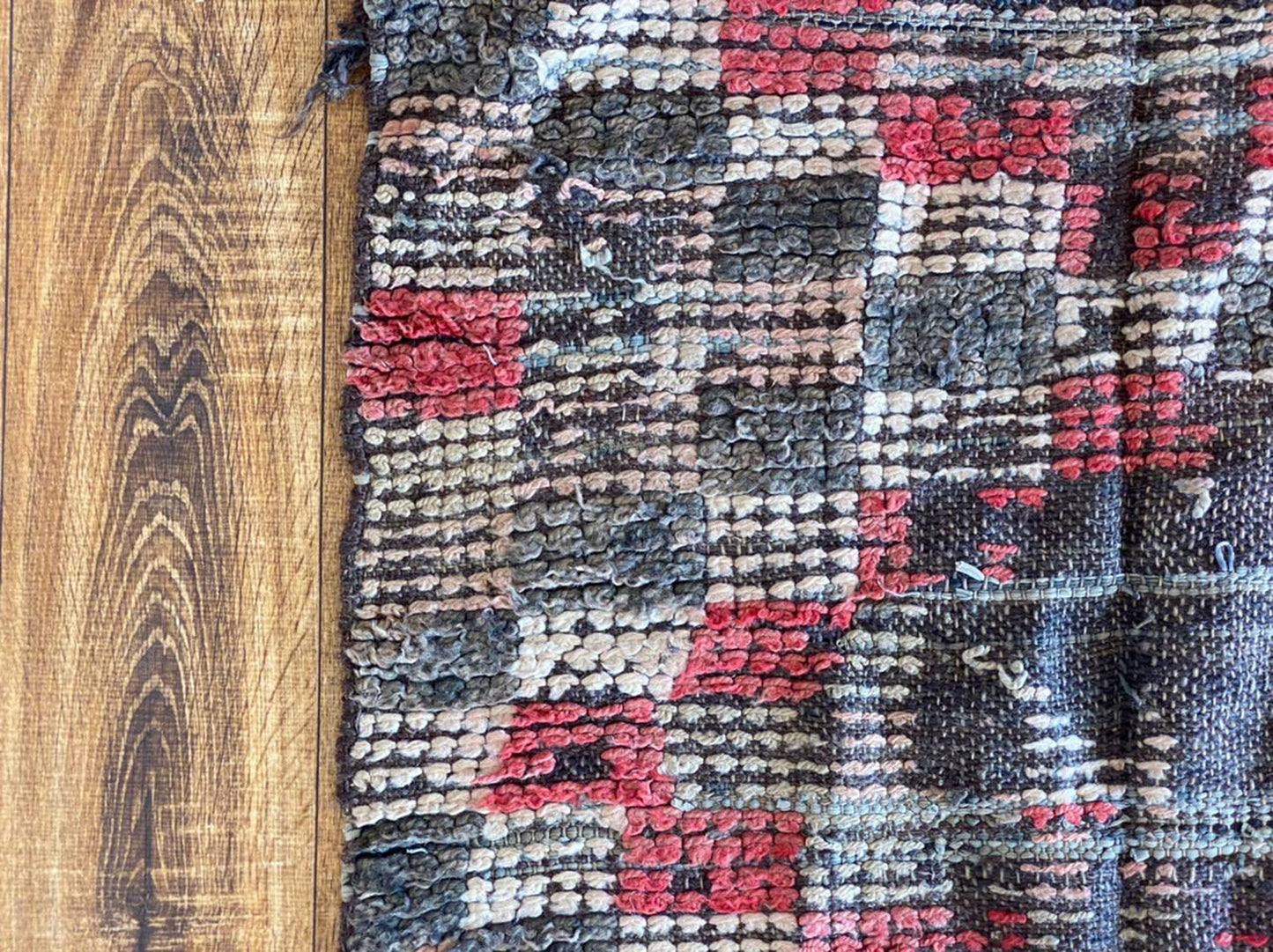 Tapis marocain étroit de 3 x 10 pieds.