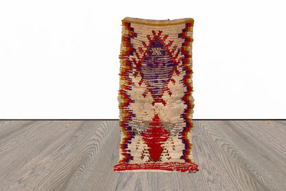 Tapis berbère marocain vintage 2 x 6 pieds.