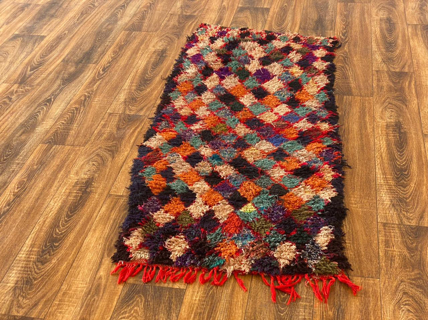 Tapis marocain vintage 2x5 pieds.