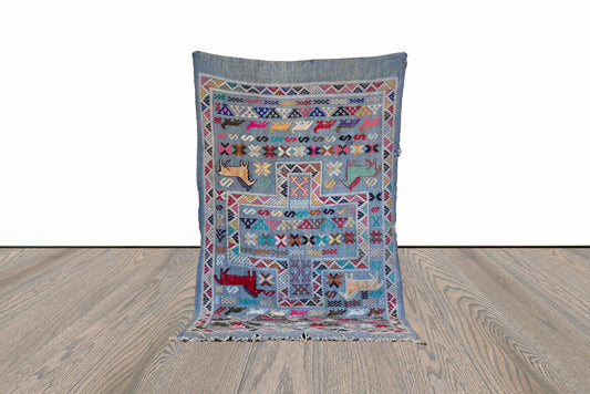 Tapis kilim marocain coloré de petite taille 3x5 pieds.