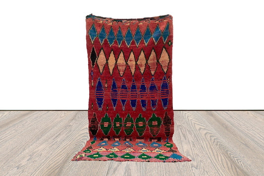 Tapis de couloir berbère marocain de 3 pieds sur 8 pieds, tapis étroit tissé tribal.