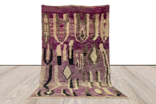 Moroccan vintage large Carpet 5 x 8 ft, Berber woolen Rug.