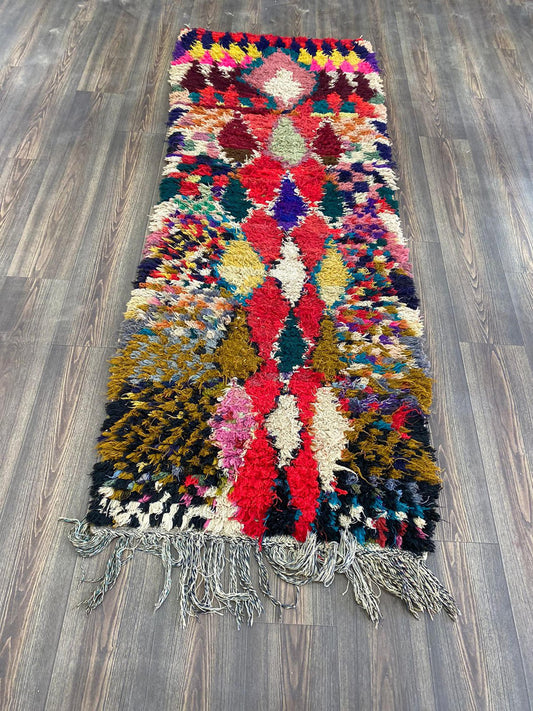 Tapis Shag marocain coloré de 3 x 8 pieds, tapis berbère vintage à losanges étroit.