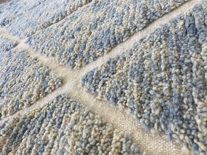6x4 Blue and White Wool blend Rugs. Handmade Moroccan Diamond area Rug.