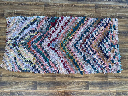 4x7 Boucherouite Moroccan checkered Chevron area Rug.