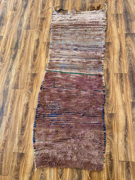 Tapis de couloir étroit berbère marocain vintage usé et décoloré 3x7.