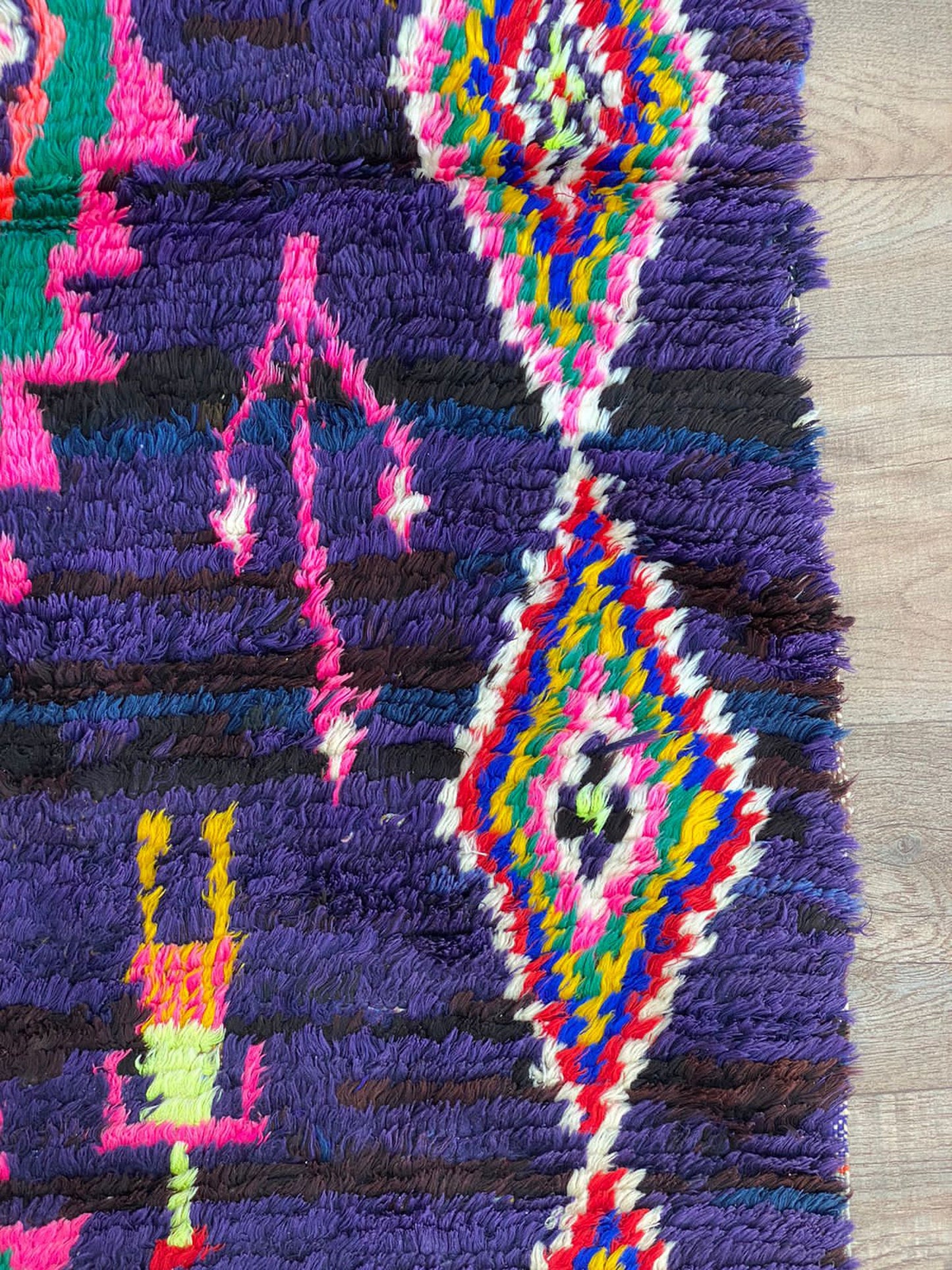 3x9 FT colorful Moroccan woven rug runner.