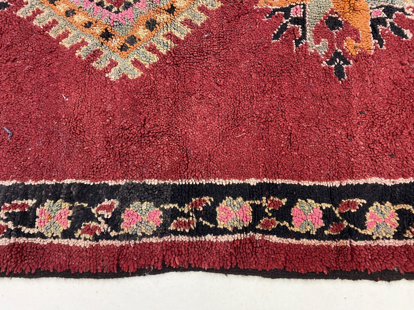Vintage Moroccan wool area rug 5x7 ft.