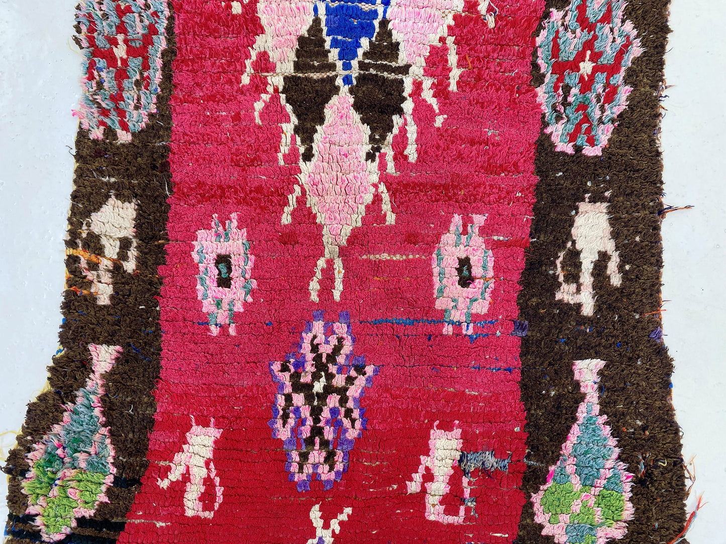 Tapis de couloir vintage marocain 2,5x8, long tapis berbère unique.