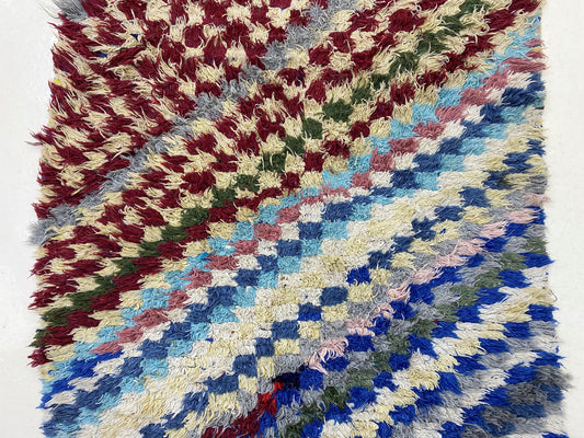 Tapis de couloir marocain vintage vibrant 3x7, décor bohème berbère coloré.
