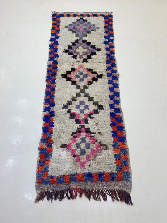 Tapis marocain berbère Boucherouite 3x8, décoration d'intérieur vintage unique.