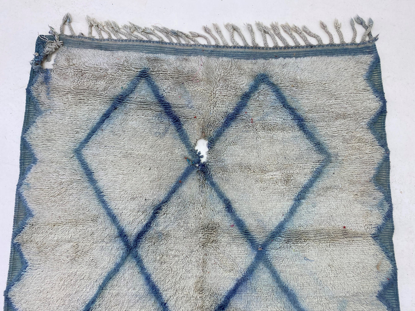 5x8 Diamond Moroccan Area Rug, Diamond Traditional Rug.